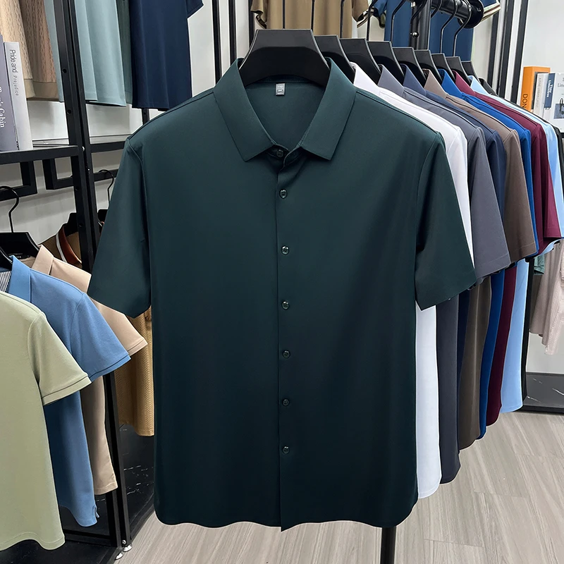 Chemise d'été pour homme à manches courtes, construction sans couture, haute extensibilité, entretien facile pour un confort tout au long de la journée