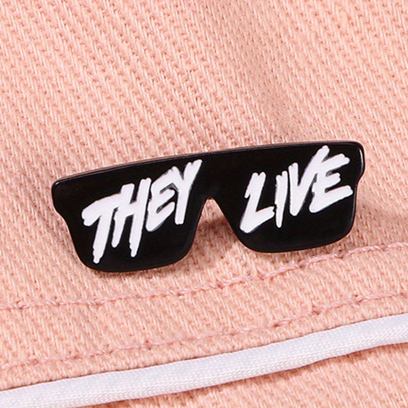 "They Live" Interessante zwarte brilbroche Zonnebril Kleding Hoeden Tassen Decoratieve badges