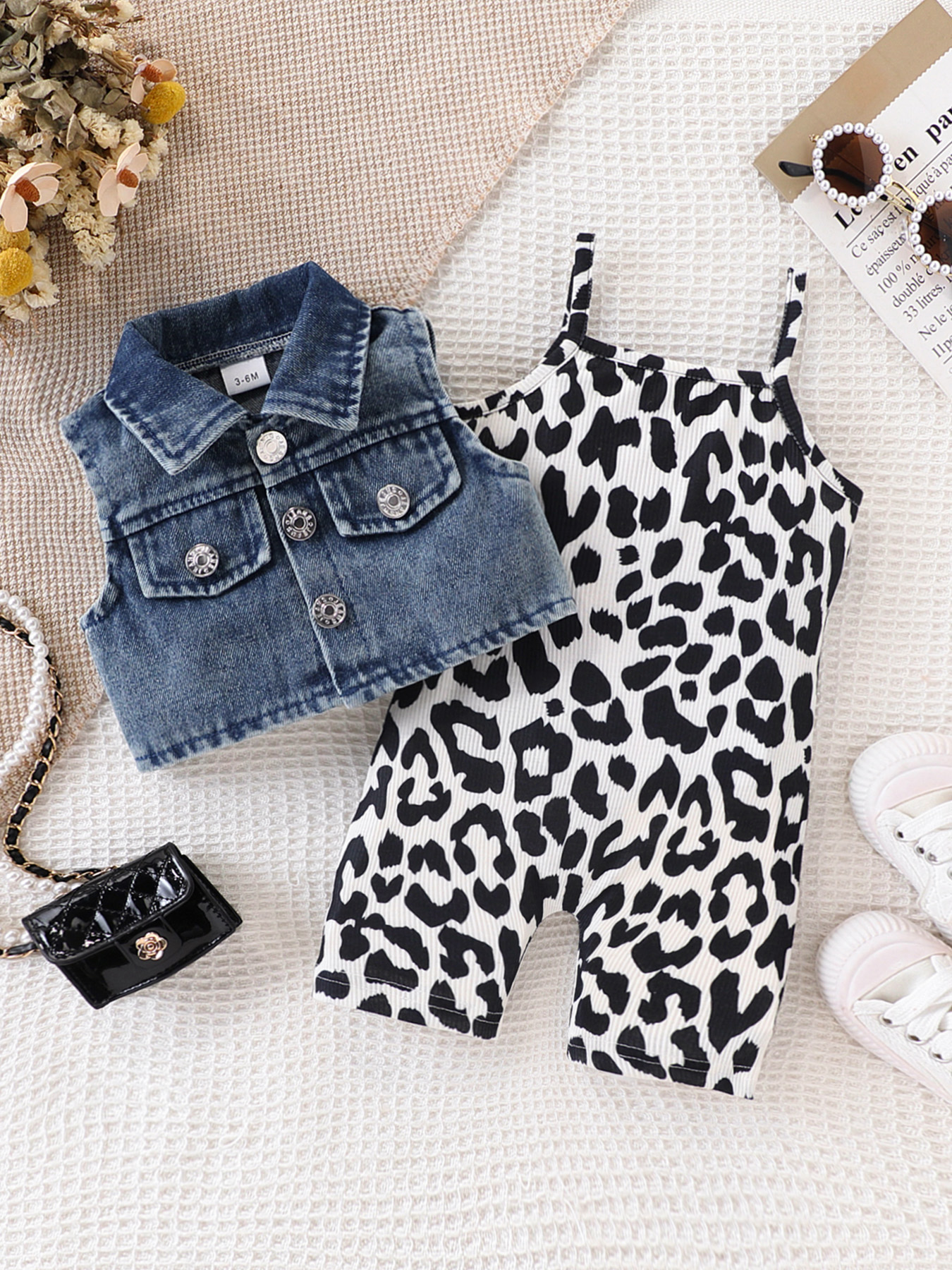 Chaleco vaquero moderno + pantalones cortos elásticos con estampado de leopardo, elegante conjunto de dos piezas para niños y niñas