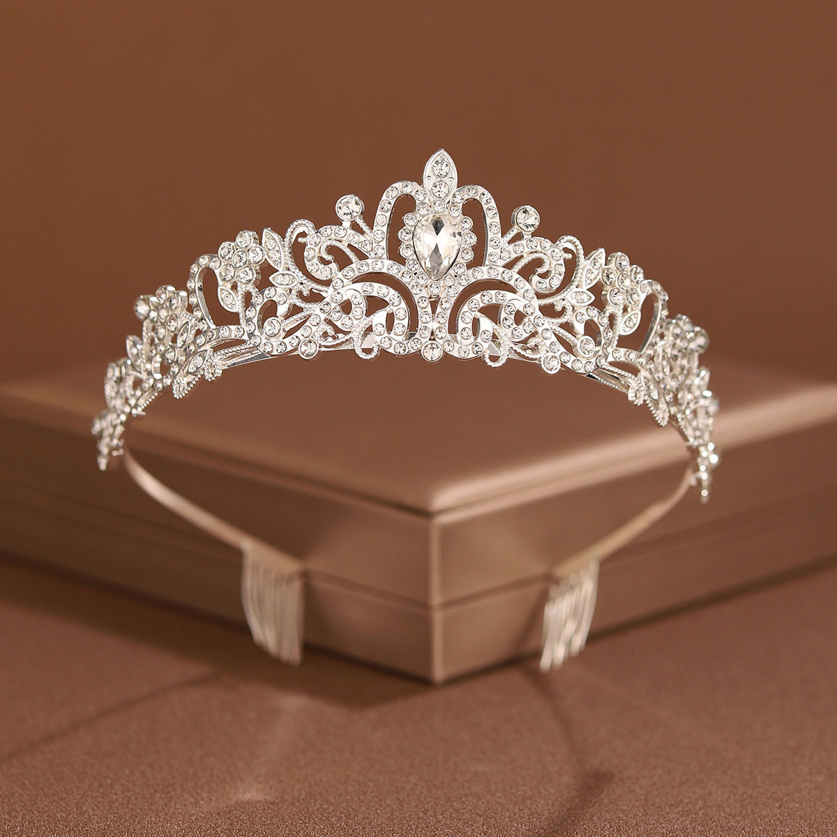 Tocado de novia de color plateado para mujer, corona de boda clásica con peine, Tiaras de cumpleaños para niña, regalo