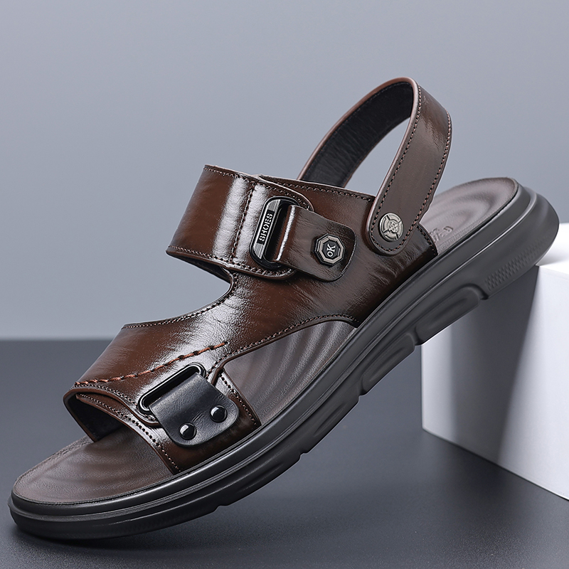 Heren sandalen met verstelbare bandjes en dubbele gespsluiting voor casual zomergebruik, lichtgewicht comfortabel ontwerp met gestikte details