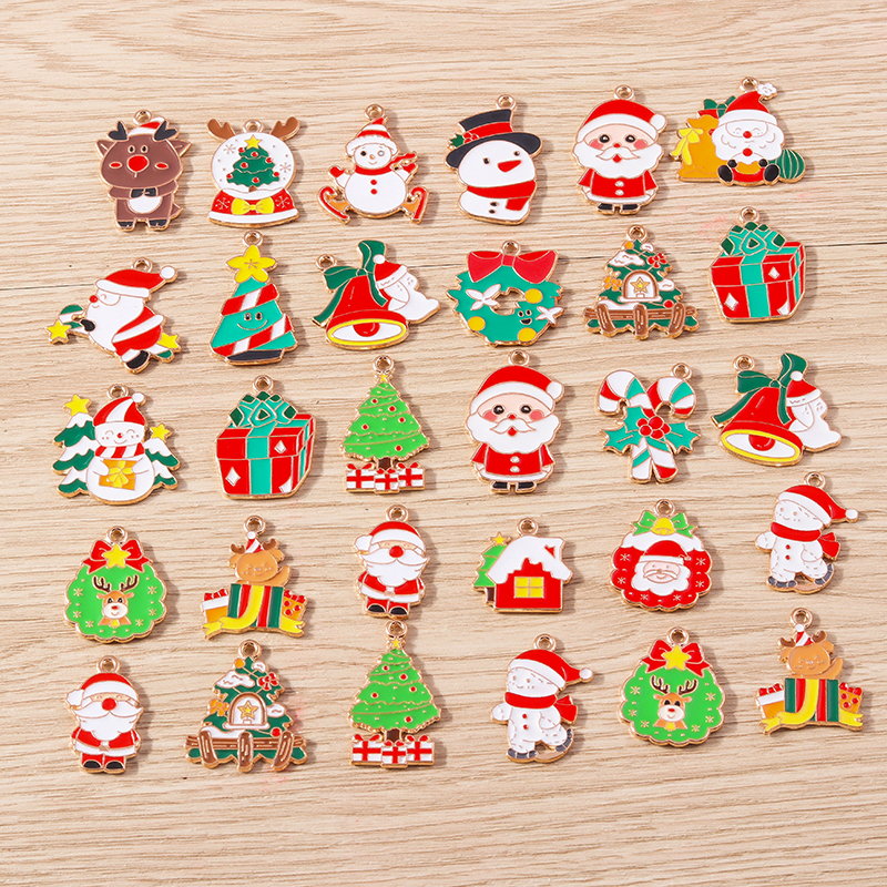 10 buah/lot jimat manusia salju pohon Santa Claus Natal Enamel kartun campuran untuk pembuatan perhiasan anting kalung perlengkapan kerajinan DIY