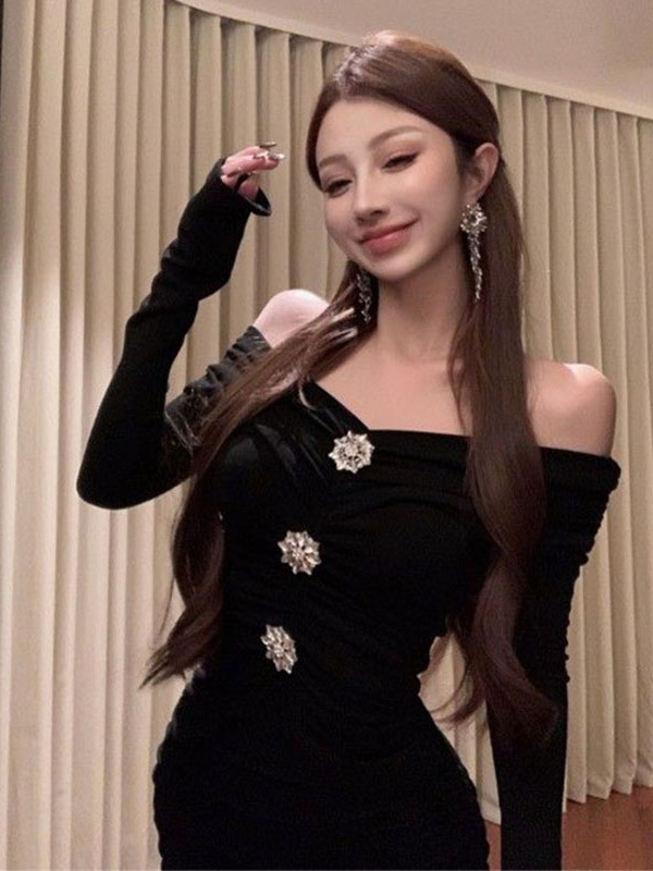 Sexy Diamond Embellied One-oulder Long Sve Dr Women's Spring Autumn Winter Slimming Waist High Waist ort Skirt