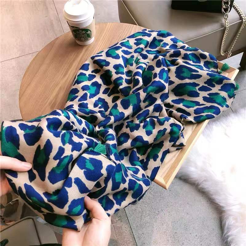 2022 marca de designer outono luxo cinza senhoras selvagem leopardo cachecol feminino longo cachecol xale fino marrom moda cachecol longo xale