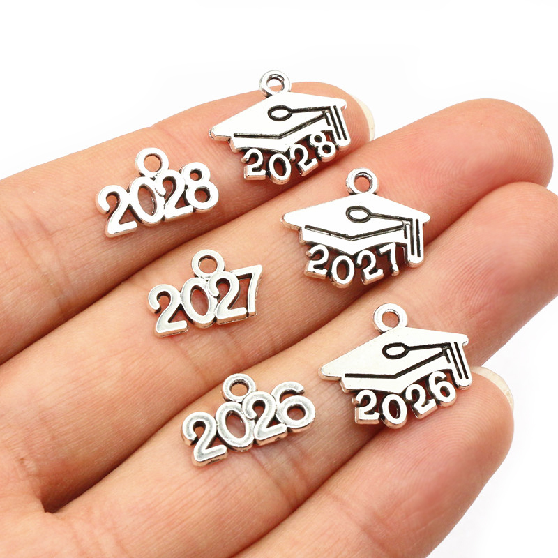 50 stuks 9x14mm jaar nummer 2026 2027 2028 hanger bedels DIY sieraden maken sieraden vinden antiek verzilverd accessoires