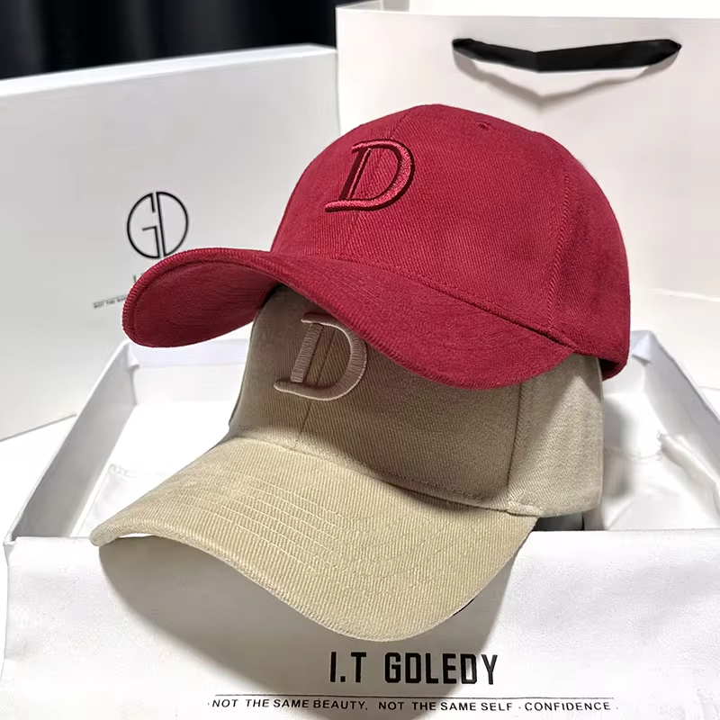 Topi Baseball pinggiran lebar pria dan wanita, topi bisbol keras bordir D Visor untuk perjalanan musim semi dan musim gugur model baru