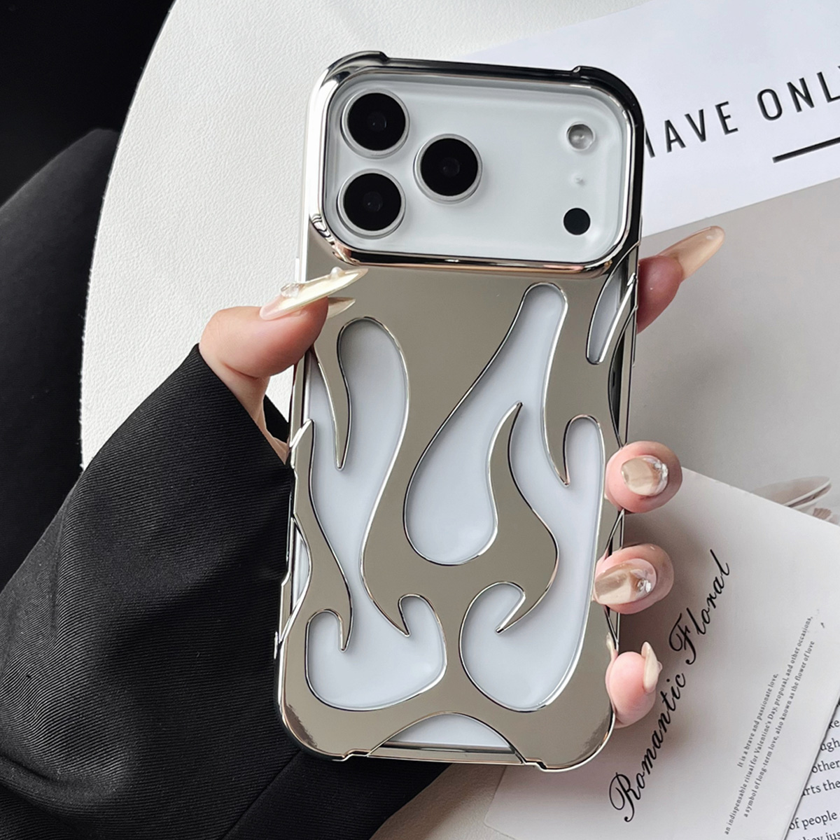 Чехлы для iPhone 17 16 Pro Max для iPhone 11, 12, 13, 14, 15 Plus, воздушное покрытие с полым пламенным узором, силиконовый противоударный чехол