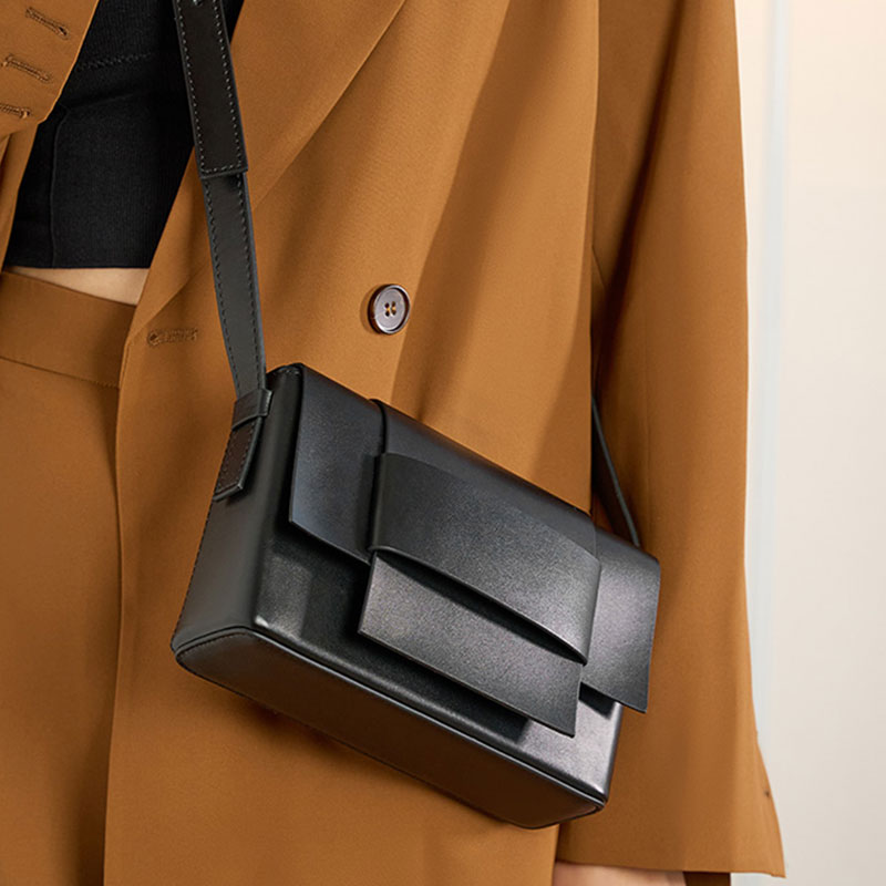 Echt leer damestas 2025, nieuwe geweven stijl, dames crossbody tas, mode, hoge kwaliteit koeienhuid schoudertassen, vakantiegeschenken