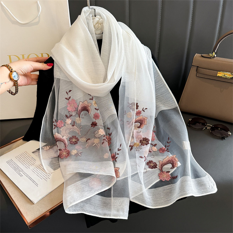 Luxus Glänzende Spitze Schal Seide Frauen Hijab Weiche Wolle Schals und Wraps Große Blume Dünne Schals Foulard Weibliche Bufanda 2024 Neue