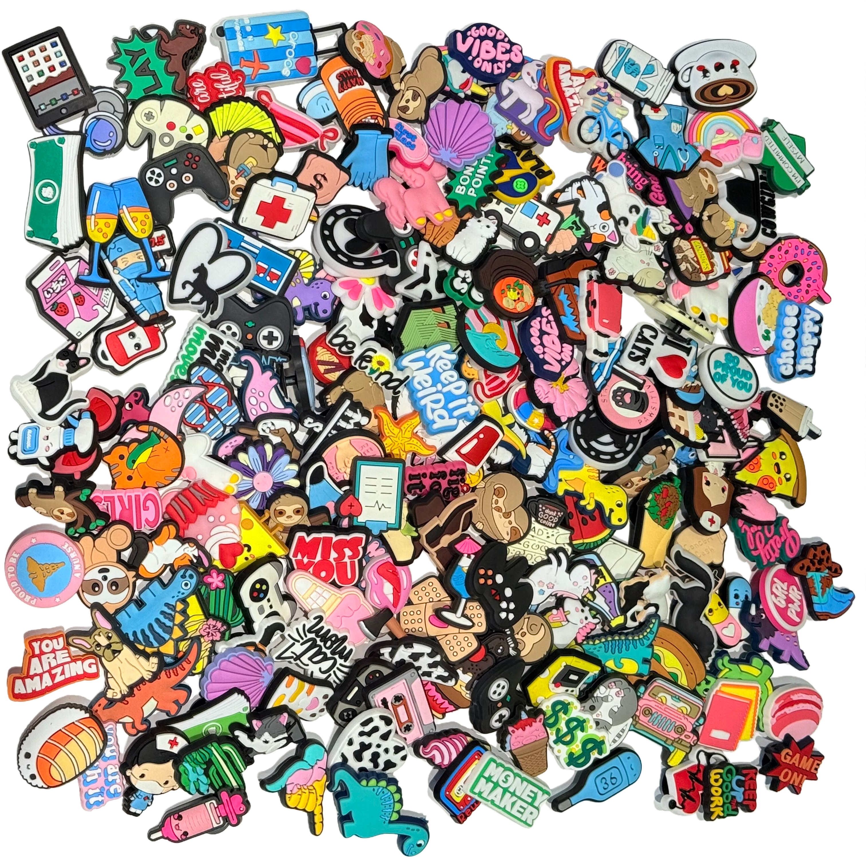 Zufällige Auswahl von 20-100 Stück Tier- und Blumen-Schuhcharms in verschiedenen Stilen, PVC-DIY-Schuhdekoration, Sandalen-Accessoires, Schnallen für Kindergeschenke