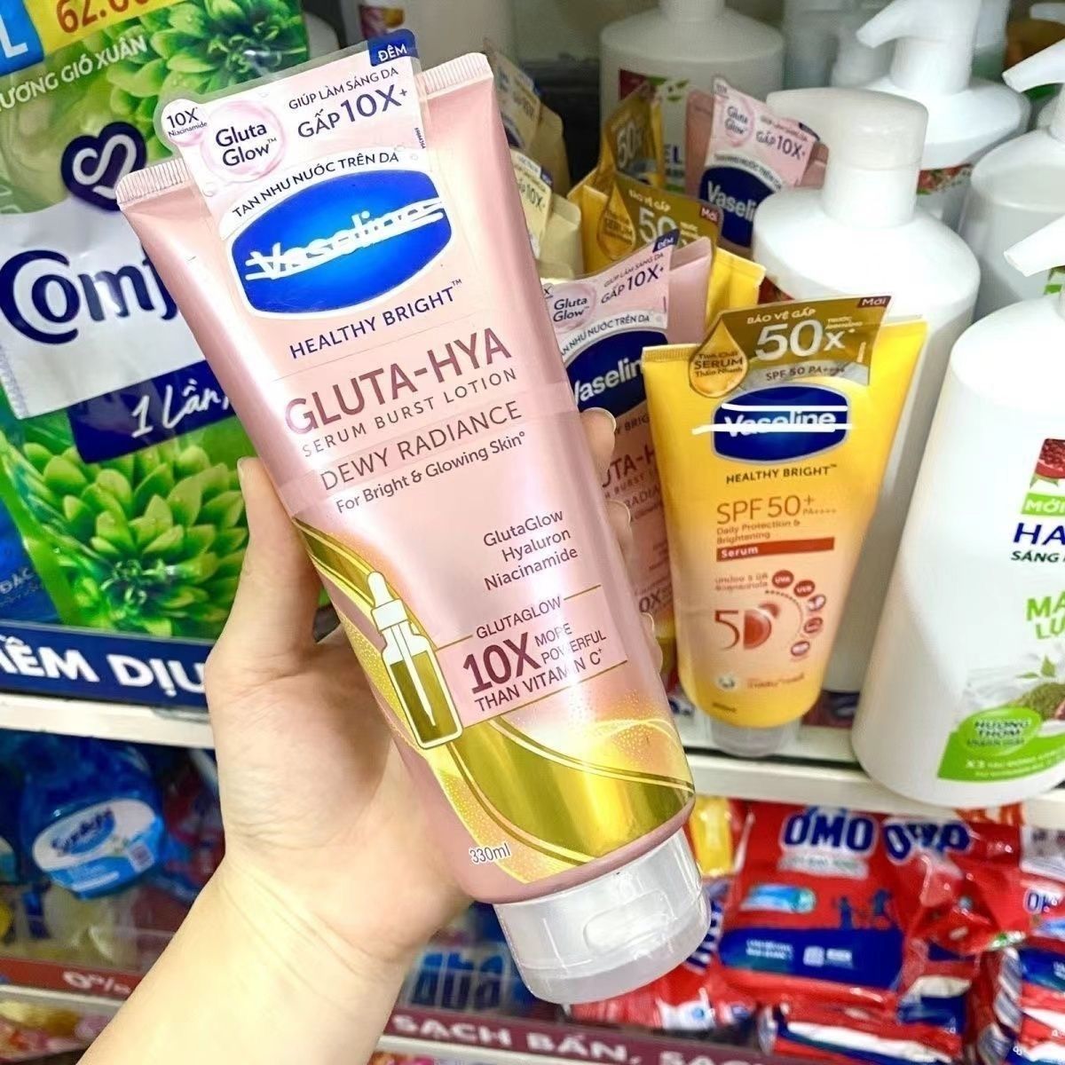 Lotion pour le corps blanchissante à la vaseline 330 ml, avec protection solaire, éclaircit et hydrate la peau pour un teint uniforme