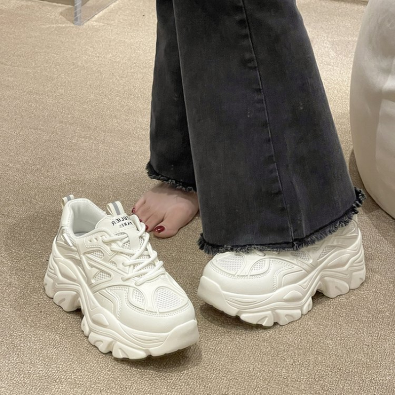 2024 Neue Sommer Schwarze Chunky Casual Sneakers Damen Neue Mode Plateau Sportschuhe Mesh Leder Plateauschuhe