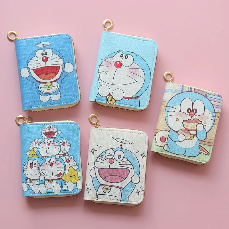 Heißer Verkauf Doraemon Kurze Tasche Anime Druck Nette Brieftasche Cartoon Karte Halter Mini Zipper Geldbörse Kawaii Geldbörsen Schlüsselanhänger Fall