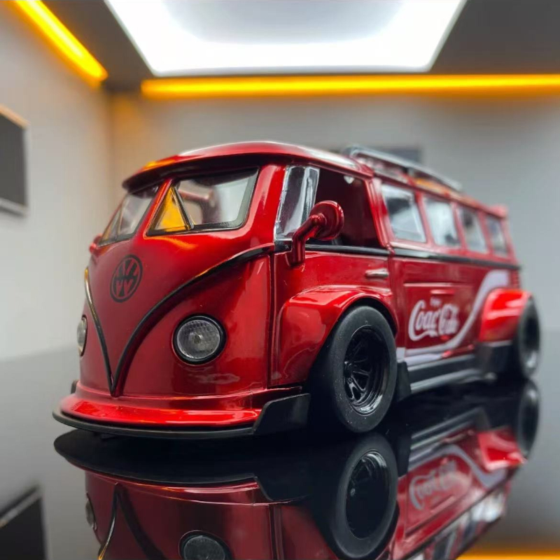 1:32 T1 Model Bus Suara Ringan Anak Laki-laki Diecast Mainan Kendaraan Kolektif Dekorasi Rumah Miniatur Logam Voiture