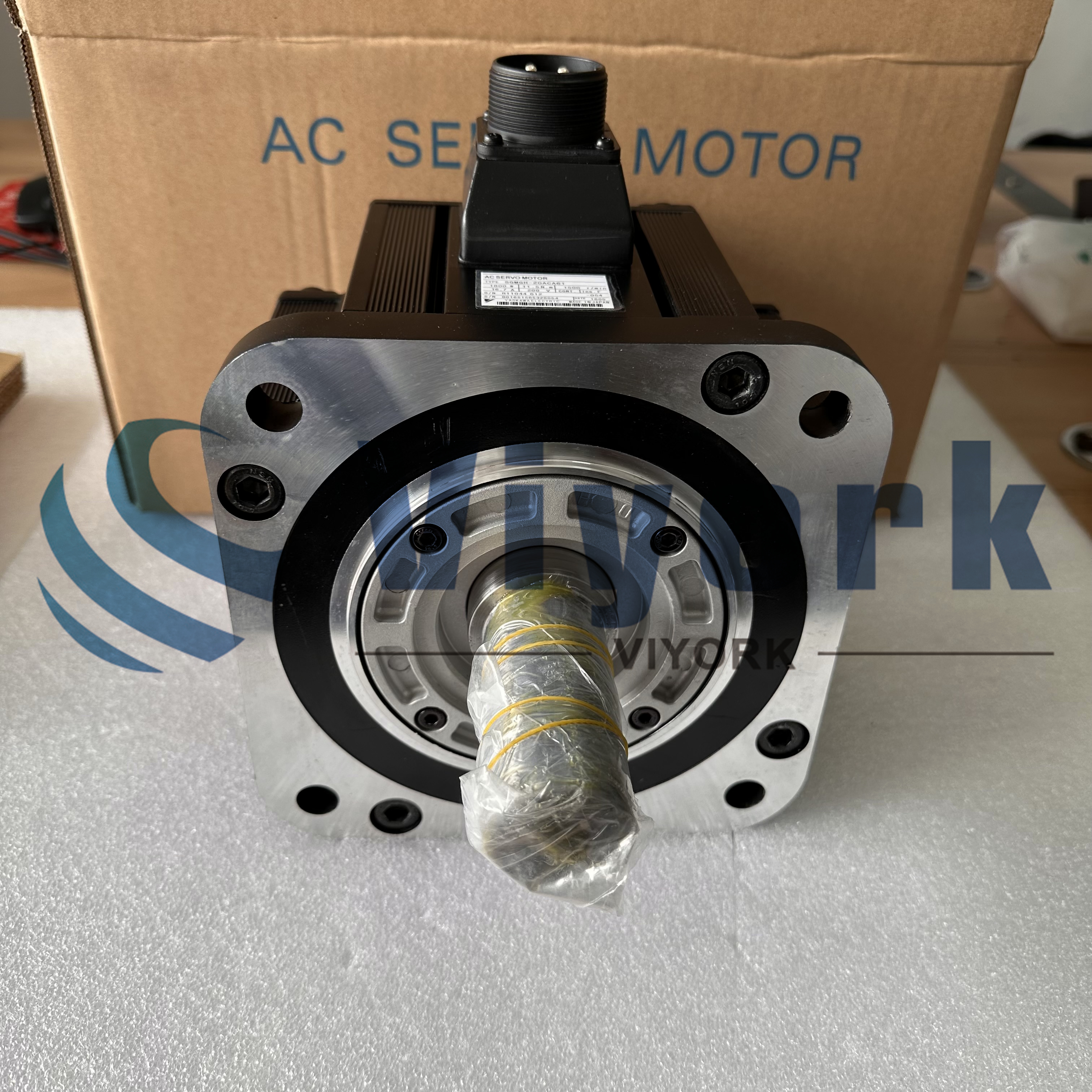SGMGH-20ACA61 SERVO MOTEUR AC 1,8KW 200V NOUVEAU