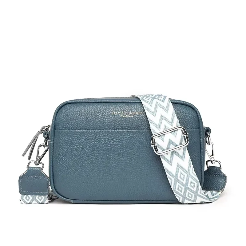 Wysokiej jakości damskie torby na ramię typu crossbody. Damska torba listonoszka. Modna, prosta torba na ramię do dojazdów do pracy