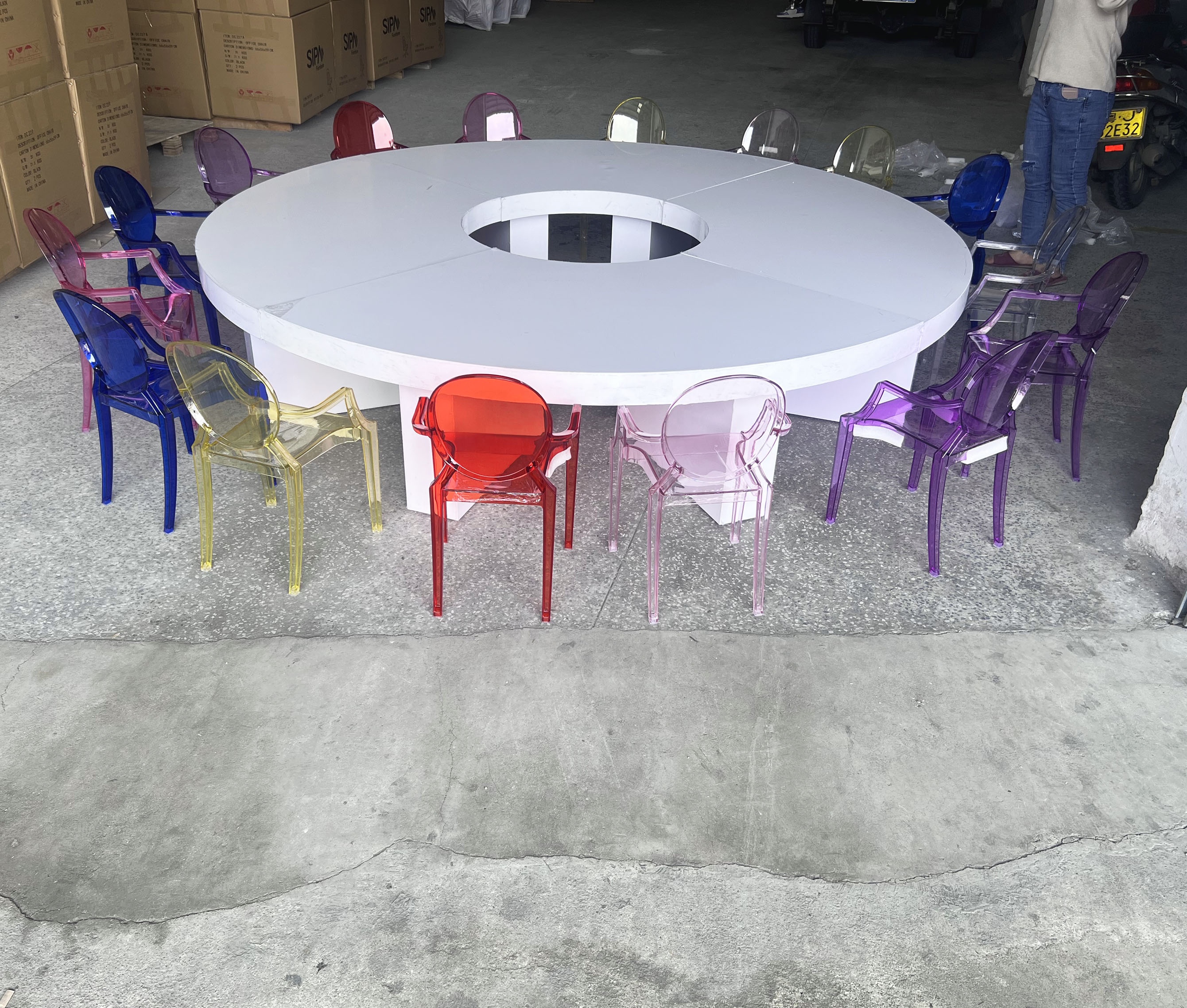 Mesas serpentinas blancas para niños, mesas blancas para eventos, fiestas, cumpleaños, 16 asientos para niños