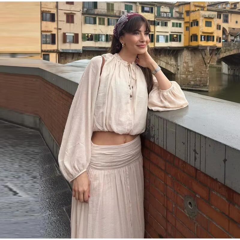 Nouvel ensemble décontracté automne 2026 pour femme : Blouse courte plissée à col rond et jupe longue droite zippée – Tenue tendance 2 pièces
