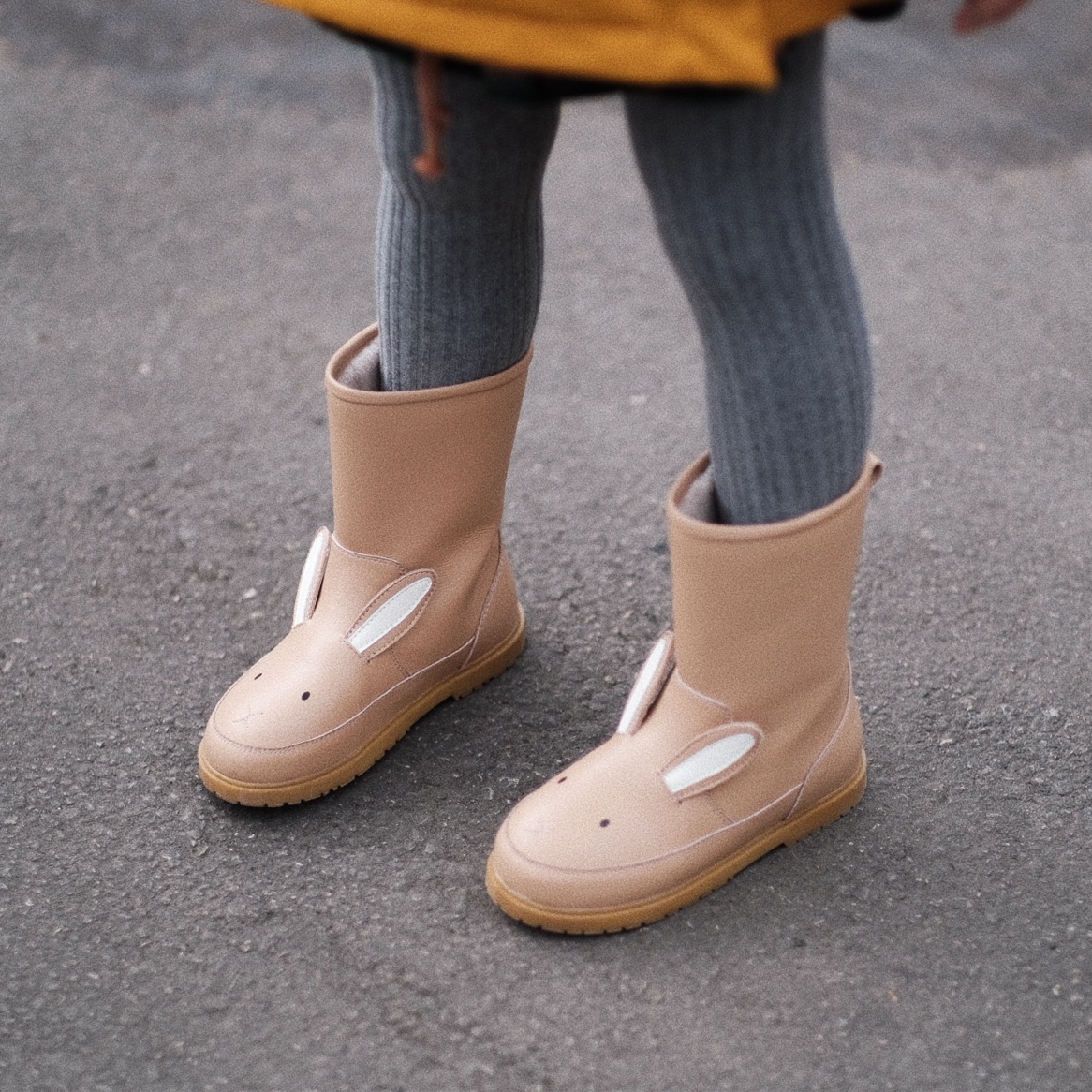 Animais dos desenhos animados inverno couro genuíno meninos botas de neve coelho ovelhas quente curto pelúcia moda crianças botas casuais meninas sapatos