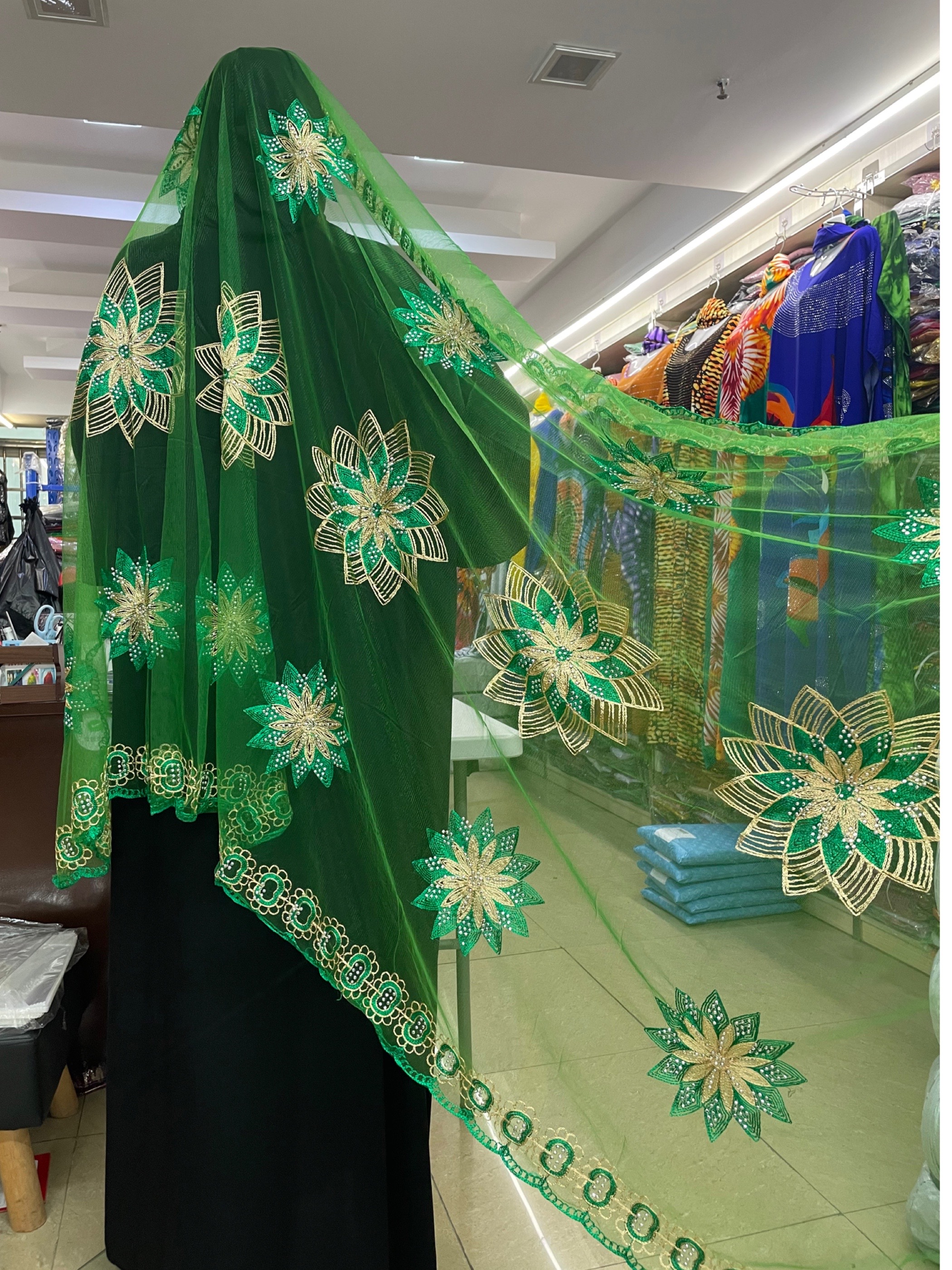 2024 oferta por tempo limitado venda quente moda lenço muçulmano net hijab pashmina africano feminino hijab cachecol dubai no preço de atacado