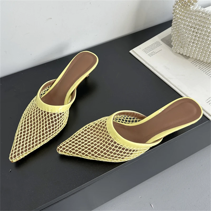 Eilyken, moda De verano, zapatillas De malla caladas para Mujer, sandalias con punta estrecha, tacones bajos finos, Zapatos De Mujer con talón descubierto