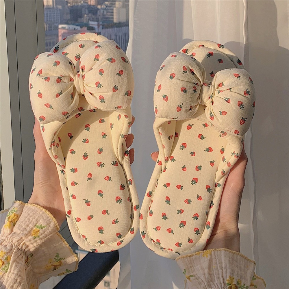 Zapatillas de lino con corazón para niña, zapatos antideslizantes con lazo, sandalias deslizantes de tela de verano, novedad