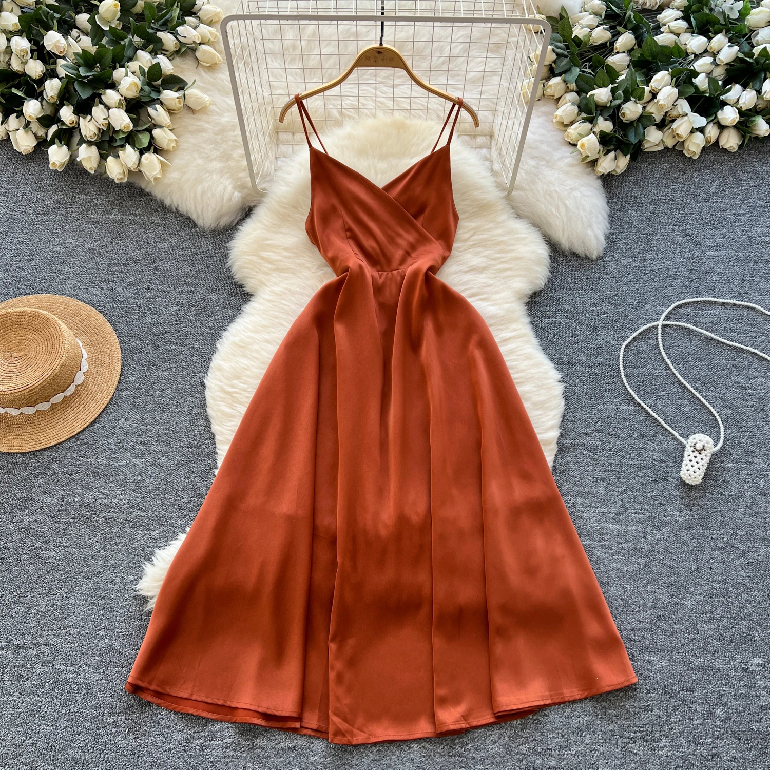 Elegante sin mangas Vintage entrecruzado con cuello en V elegante satén moda Sexy espalda descubierta vendaje ajustado francés High Street vestidos con tirantes