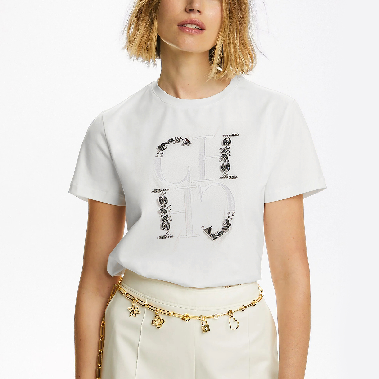 CHCH 2024 nouveau T-shirt d'été pour femmes à manches courtes artisanat lourd broderie T-shirt femmes mode décontracté femmes à manches courtes