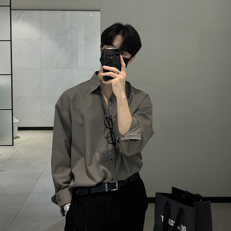 Nieuwe Koreaanse zakelijke herenoverhemden Lichte luxe Slim-fit effen kleur Vesten met lange mouwen Vrije tijd Ademende effen kleur Basic Tops