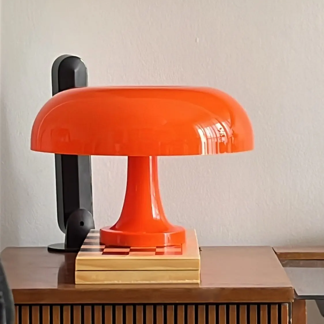Lámpara de escritorio de arte Bauhaus moderna, luz de dormitorio, diseño danés, lámpara de escritorio decorativa clásica con forma de seta