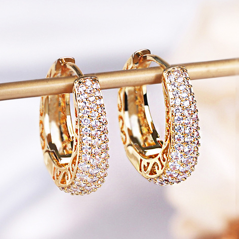 Huitan-pendientes de aro huecos de Color dorado para mujer, aretes circulares de lujo con piedra CZ deslumbrante, joyería llamativa