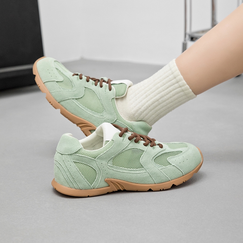 Damskie sneakersy wiosna lato 2026 nowe skórzane retro modne casualowe płaskie buty sznurowane niemieckie buty treningowe damskie
