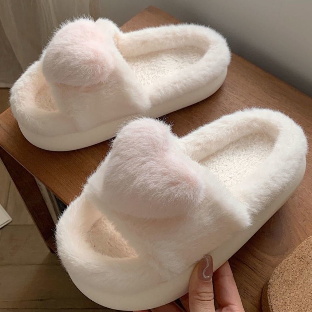 Pantofole da donna tridimensionali Love Single Band invernali nuove con plateau e tacco morbido, calde e comode pantofole da casa soffici per la casa