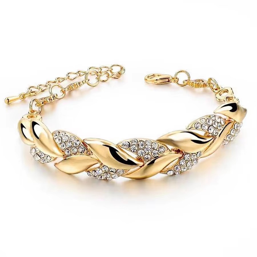 Luxury Love Braided Leaf สร้อยข้อมือคริสตัลสร้อยข้อมือผู้หญิงครบรอบของขวัญวันวาเลนไทน์ความงามเครื่องประดับ