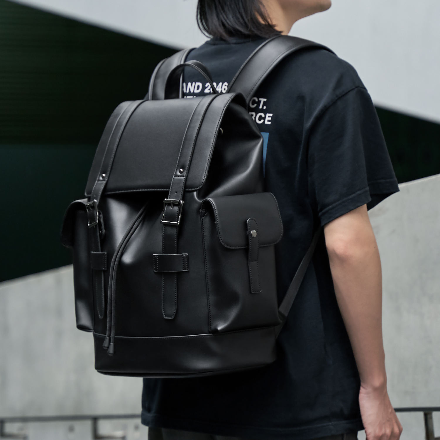 Zaino MOYYI in pelle PVC premium per uomo Borsa per laptop durevole impermeabile di grande capacità Design antifurto per viaggi d'affari