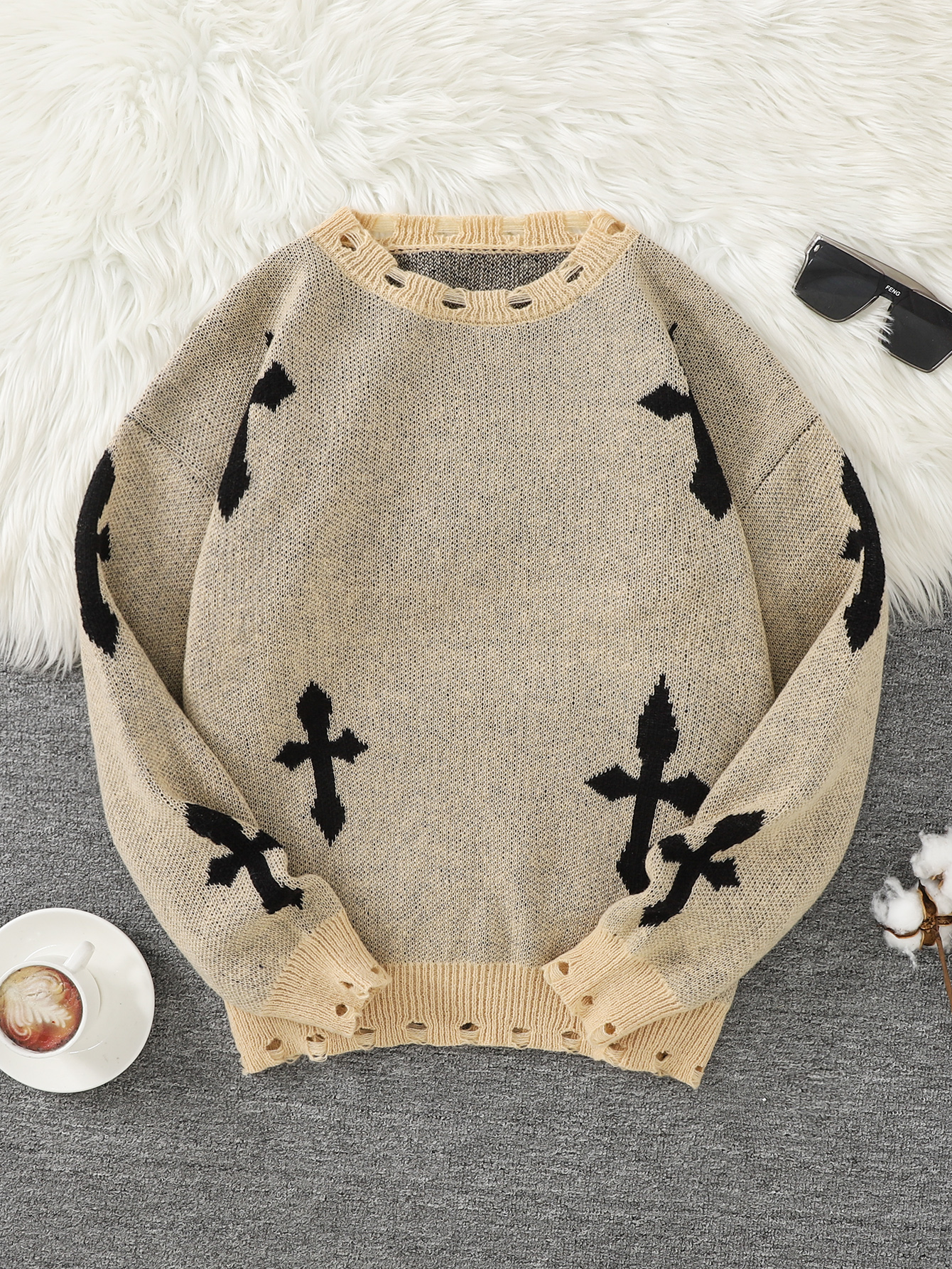 Modny sweter męski z dziurami i wzorem krzyży, swobodny sweter z okrągłym dekoltem, dzianinowy pulower.