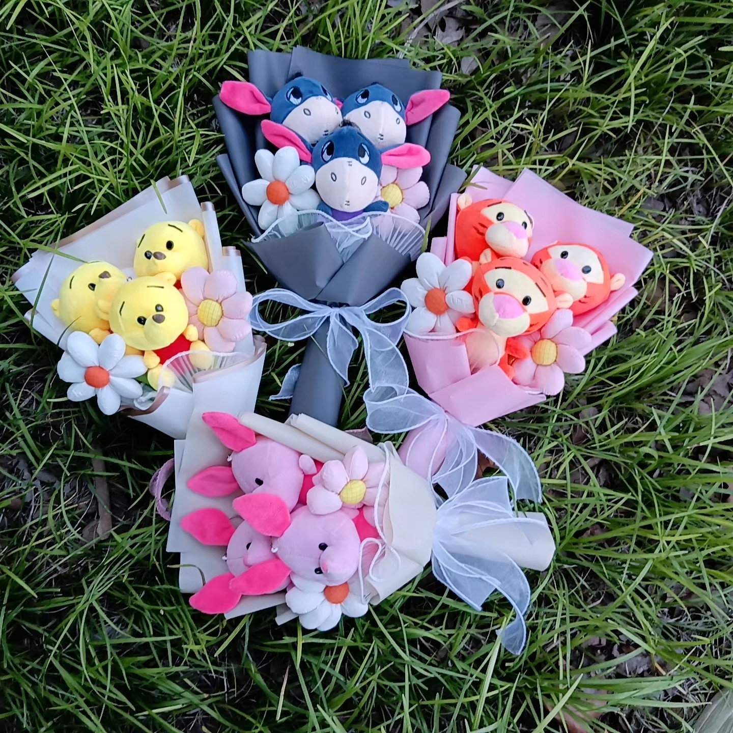 Bouquet de fleurs en peluche Winnie l'ourson et Piglet, fait main, pour mariage, remise de diplôme, Saint-Valentin, Noël, anniversaire, cadeau