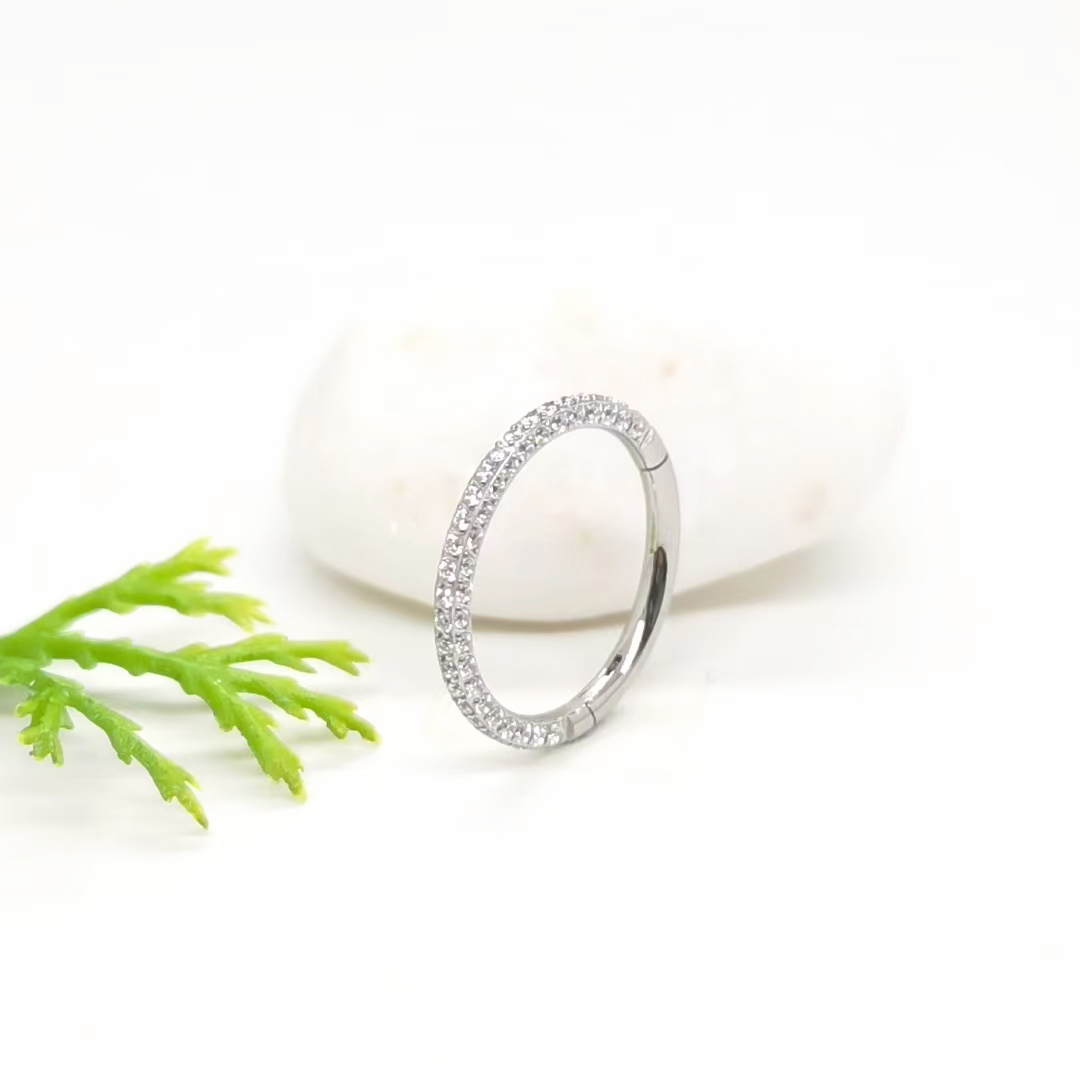 1 pz G23 titanio Clicker orecchini a cerchio anelli al naso CZ zircone setto Piercing Tragus cartilagine Helix Piercing all'orecchio gioielli per il corpo 16G,septum piercing titanio