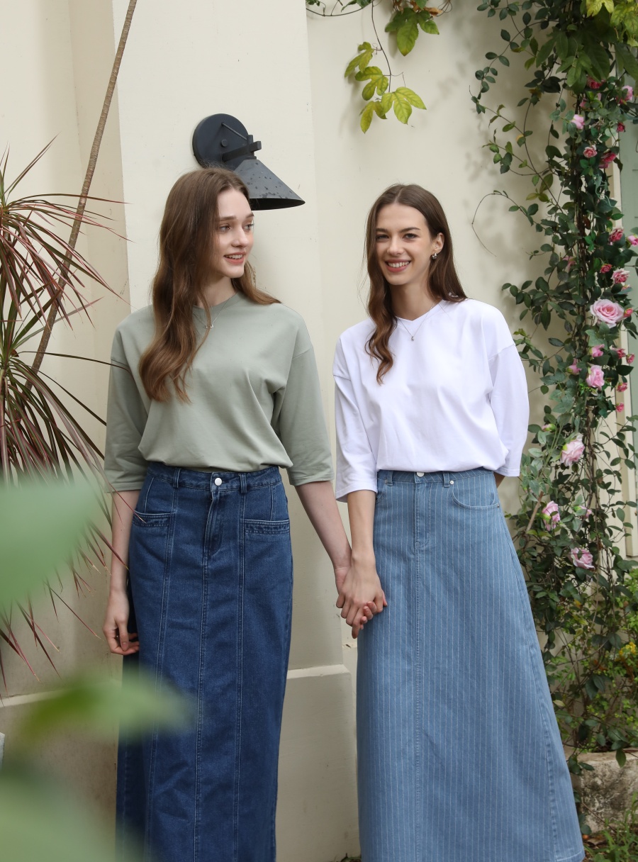 AS 2025 été conception ample manches tombantes boxy t-shirt col en V style décontracté haute qualité tissu femme vêtements