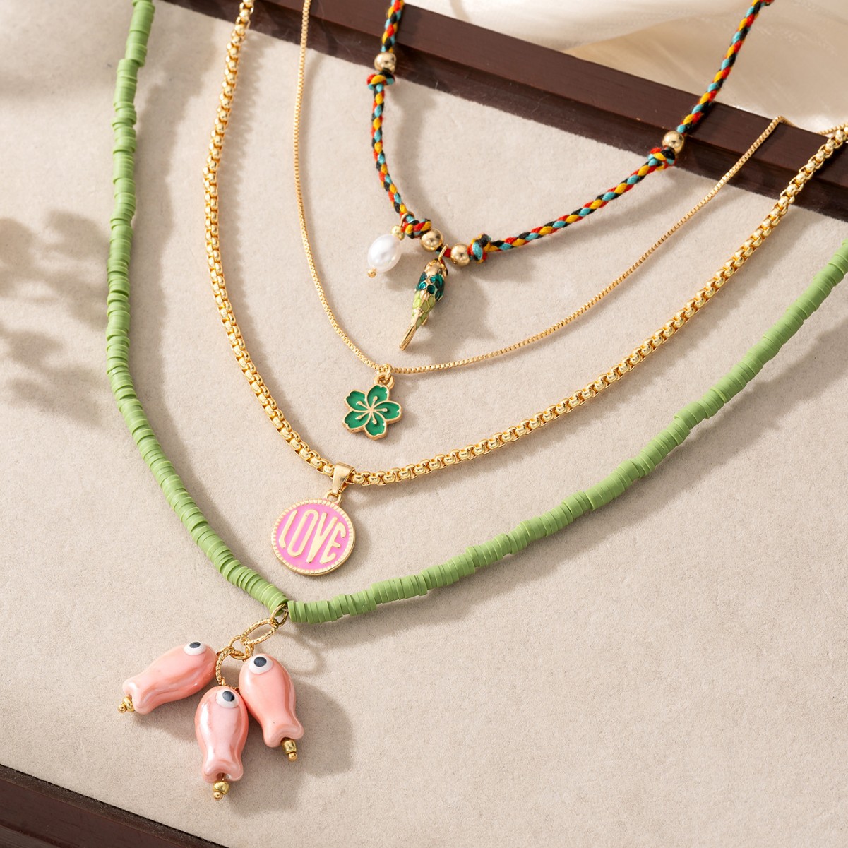 KMVEXO 4 pièces/ensemble Vintage couches empilées collier ensemble céramique poisson breloques perle conception coloré bohème nouvelles femmes bijoux de fête