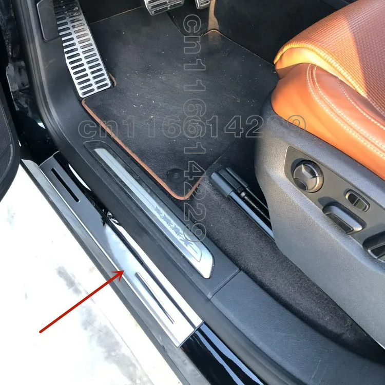 Untuk Volkswagen Touareg 2011-2018 gaya mobil kualitas tinggi penutup pintu mobil cermin baja tahan karat pelat ambang pintu luar