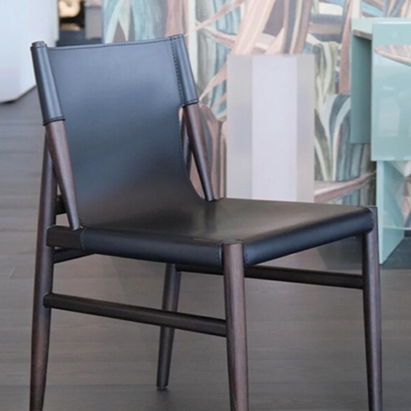 Sillas de comedor nórdicas de madera maciza, cómodas sillas de comedor de Color sólido llenas de esponja, muebles artísticos modernos y sencillos para el hogar
