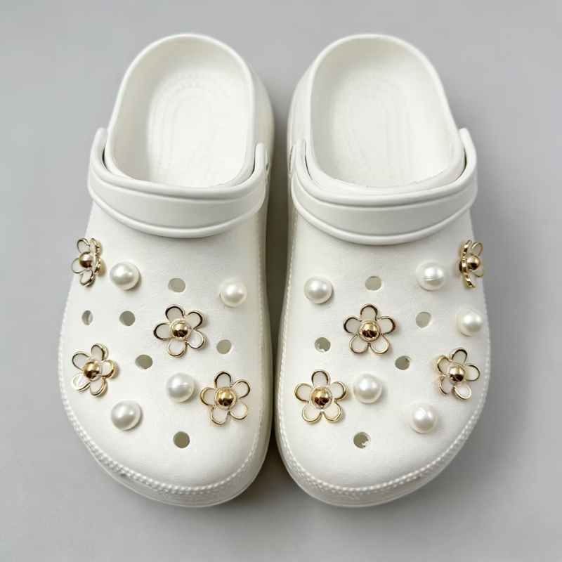 3D Cute Daisies Pearl Set Shoe Charms Accessories for Slide Sandals DIY Clogs Decoration Shoe Buckle Pins Shoe Decoration Gifts