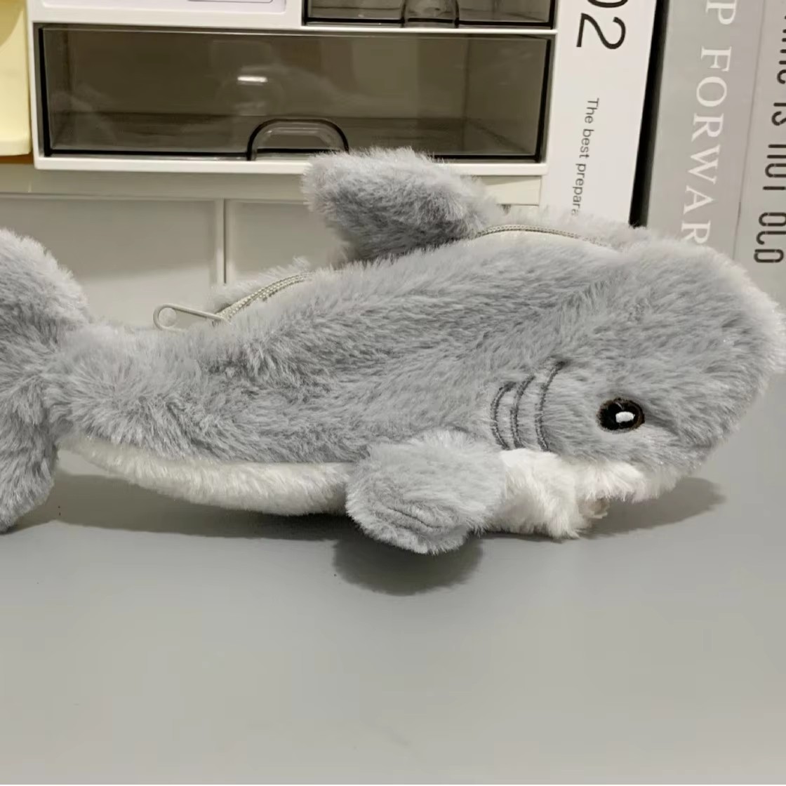 Estuche de lápices de tiburón de peluche bonito, papelería para estudiantes, suministros escolares, bolsa de almacenamiento Kawaii para volver a la escuela, bolsa para bolígrafos, papelería