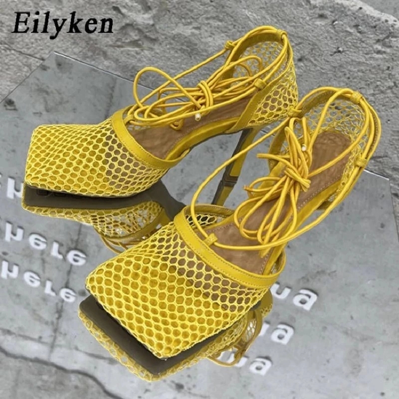 Eilyken sexy malha bombas sandálias femininas dedo do pé quadrado salto alto rendas até cross-amarrado stiletto oco vestido sapatos zapatos mujer