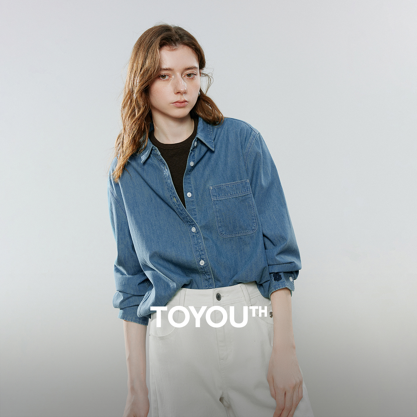 TOYOUTH женские винтажные повседневные джинсовые рубашки 2026 весенняя новая свободная верхняя одежда классические базовые блузки