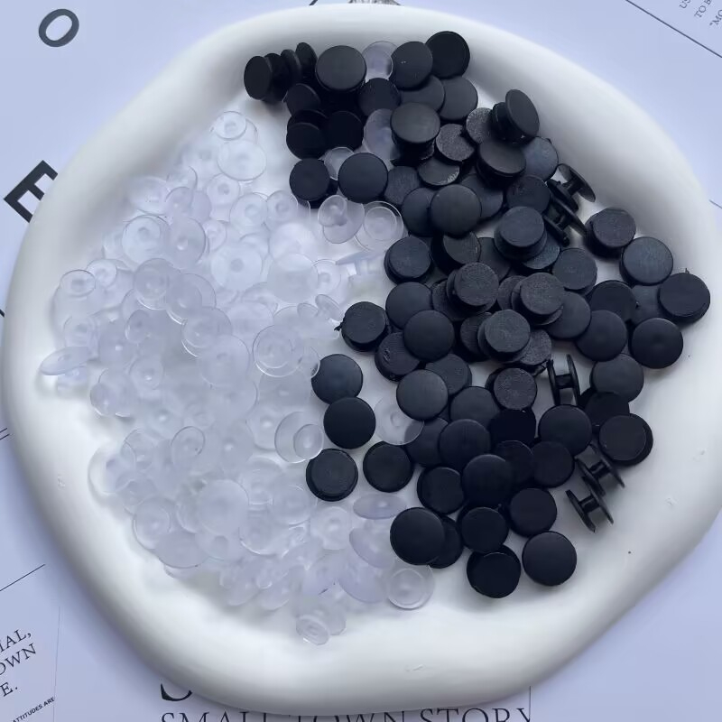 100/200/500 Stück Transparente & Schwarze Clog-Knöpfe Ersatz-Plastikschuhverzierungen Clog-Knöpfe für Sandalen DIY Schuhzubehör