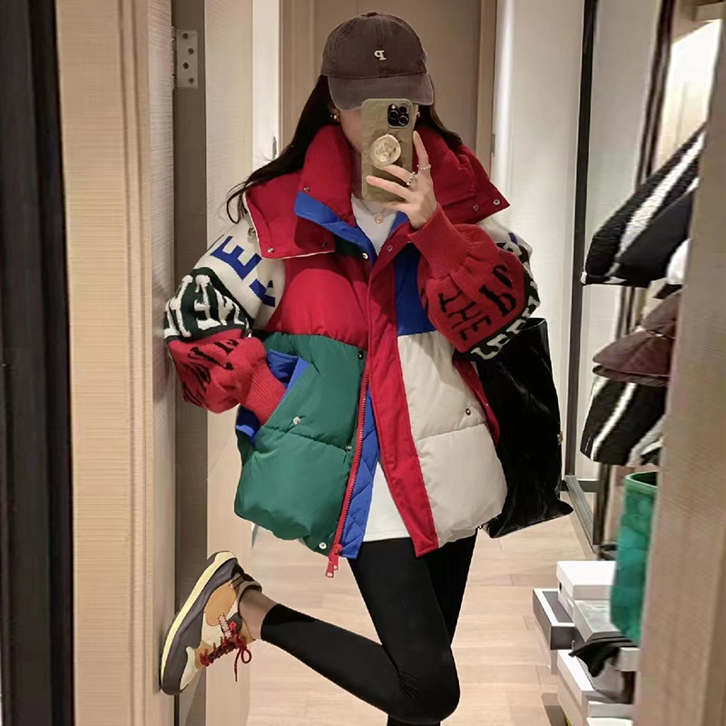 2023 neue Mode Streetwear Brief Nähte Puffer Jacke Frauen lose Parkas Winter weiblich dick Enten Daunen mantel