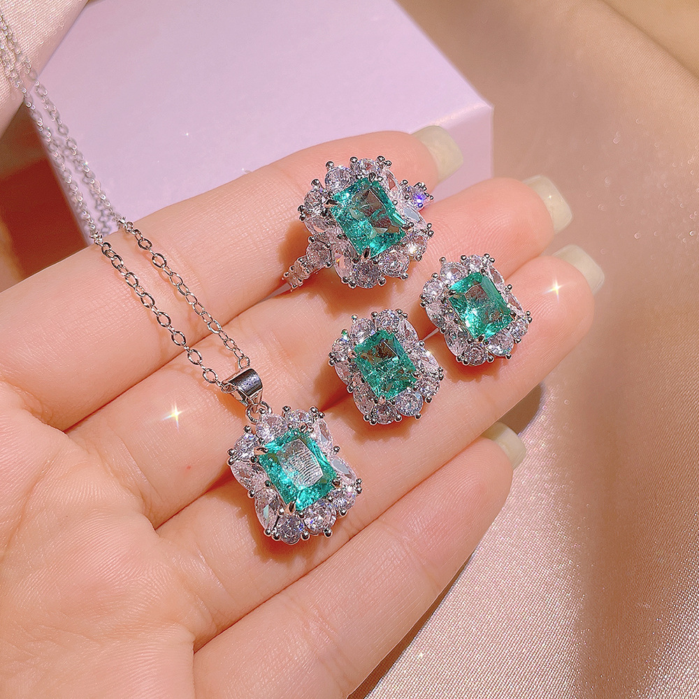 Новый женский комплект ювелирных изделий Paraiba, блестящие серьги-гвоздики принцессы с цирконием, подвеска, регулируемое кольцо, комплект из трех предметов, подарок на вечеринку