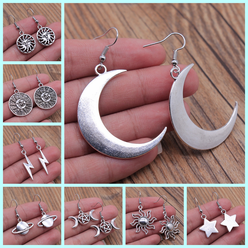 Anting-Anting Totem Antik Anting-Anting Menjuntai Matahari & Bulan Anting-Anting Menjuntai Wanita Geometris Perhiasan Korea Wanita Bulan Bintang